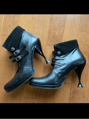 John Fluevog - Listen Up Sienna - Black Leather & Suede Buckle Ankle Boots